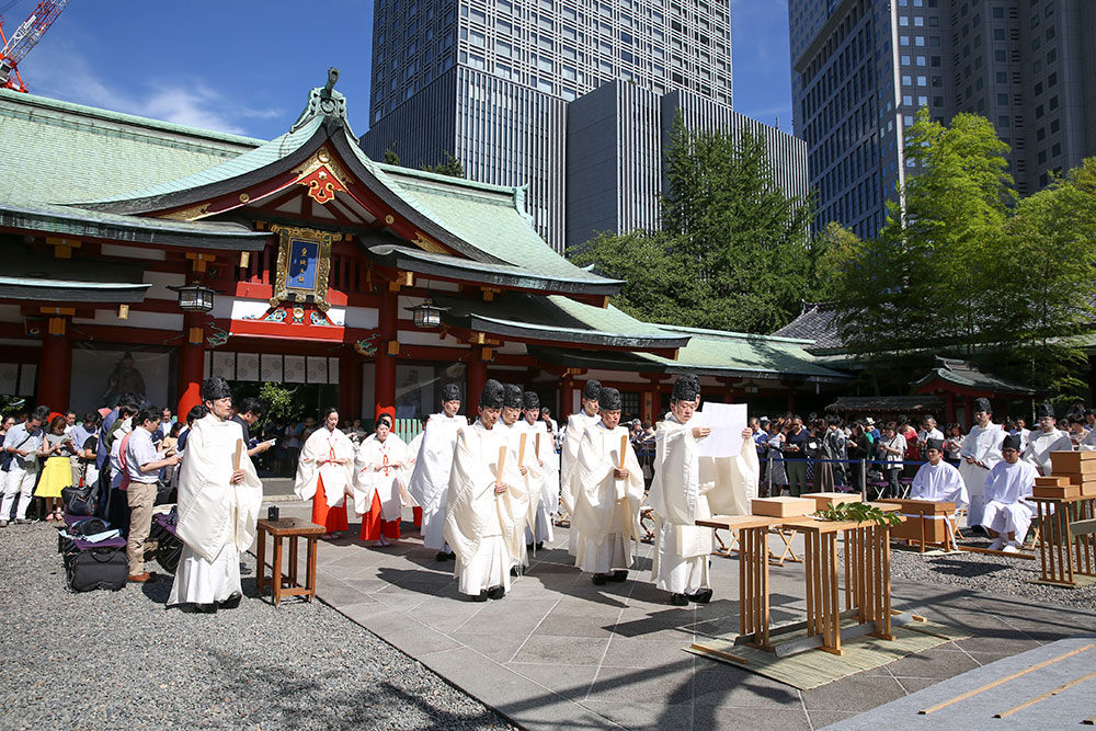 まみれ た に 松代 神社 アンジェリカ 砂 温泉若おかみの殺人推理とは